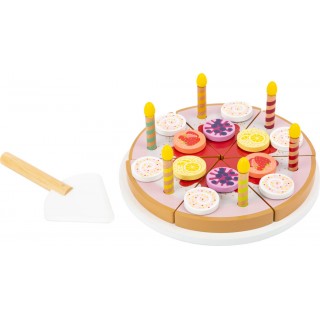 Narodeninová torta so sviečkami