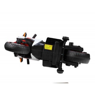 Cestná motorka Ninja R3 s plynovou rukoväťou a nožnou brzdou