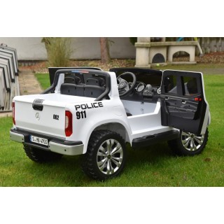 Mercedes X-Class 4x4 POLICIE 911 s 2,4G, FM, rocking horse