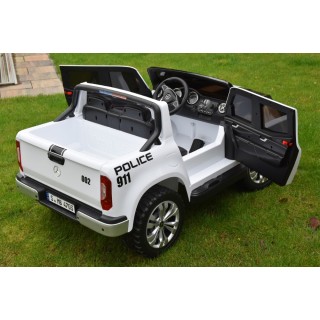 Mercedes X-Class 4x4 POLICIE 911 s 2,4G, FM, rocking horse