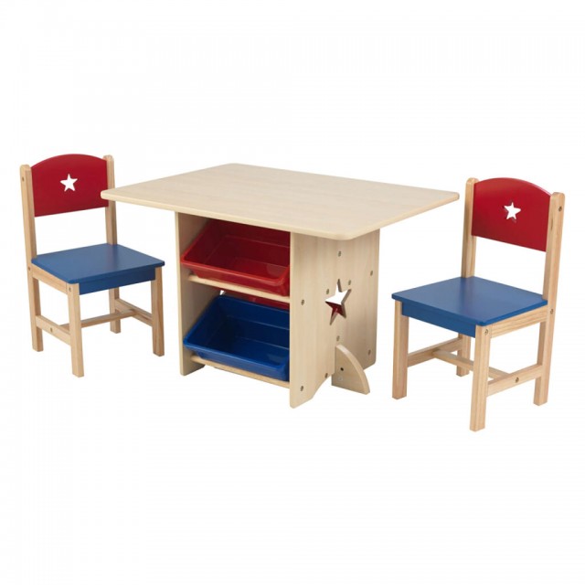 Stôl Star s dvoma stoličkami a boxmi