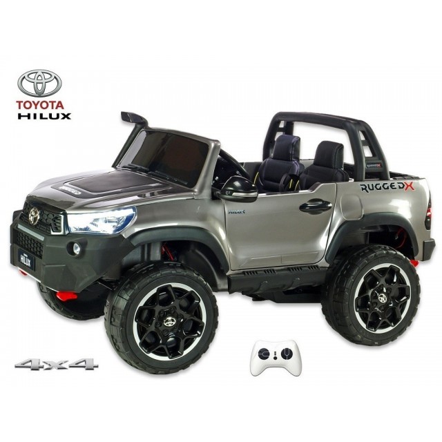 Toyota Hilux Rugged-X s 2.4G, 4x4 dvojmiestná