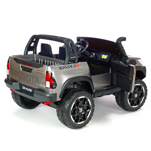 Toyota Hilux Rugged-X s 2.4G, 4x4 dvojmiestná