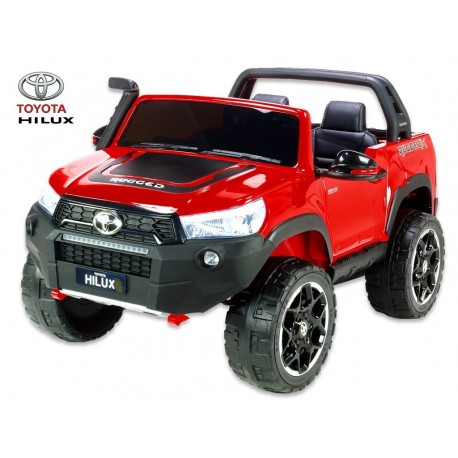 Toyota Hilux Rugged-X s 2.4G, 4x4 dvojmiestná