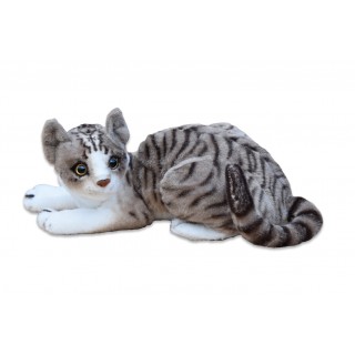 Plyšová mačka ležiaca