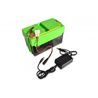 Nabíjačka 24V / 1000mA s LED diódou a nástavcom pre nabíjanie boxu mimo vozidla