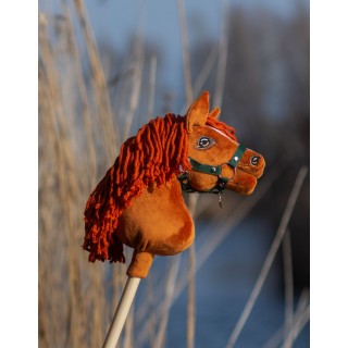 Kôň na palici Hobby Horse Premium - gaštanový kôň A4