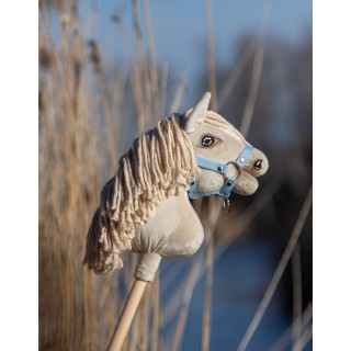 Kôň na palici Hobby Horse Premium - Cremello A4
