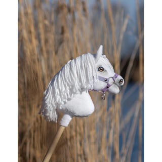 Kôň na palici Hobby Horse Premium - biely A4