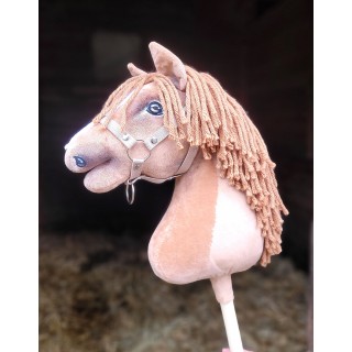 Koník na palici Hobby Horse Premium jasne gaštanový