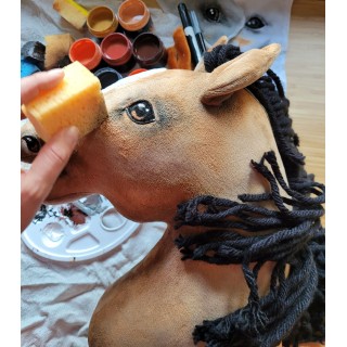 Koník na palici Hobby Horse Premium jasne gaštanový