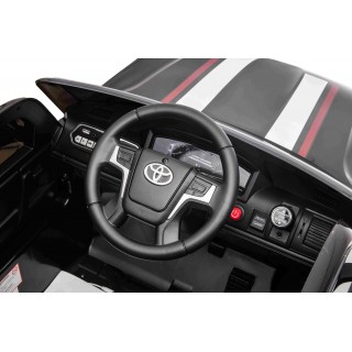 Elektrický džíp Toyota Land Cruiser Polícia