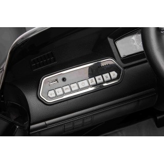 Elektrický džíp Toyota Land Cruiser Polícia