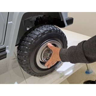 Elektrický džíp Toyota Tundra FJ-40