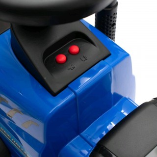 Detské odrážadlo traktor s vlečkou a náradim New Holland
