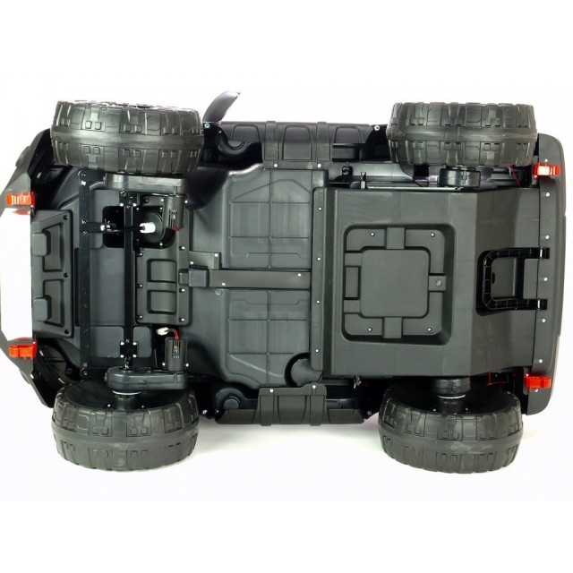 Toyota Hilux Rugged-X s 2.4G, 4x4 dvojmiestná