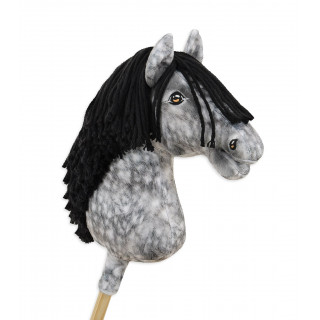 Koník na palici Hobby Horse strakatý sivý kôň so šedou hrivou