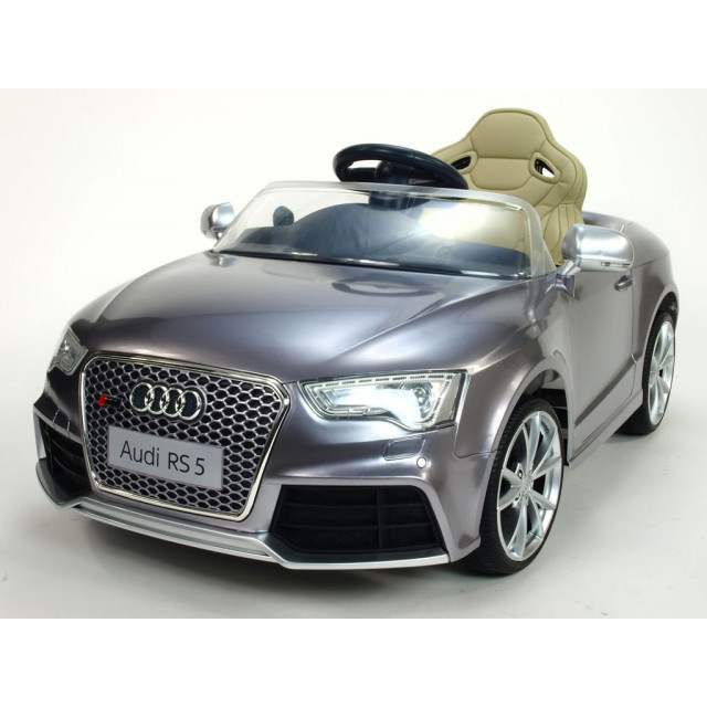 Audi RS5 s 2,4G DO, SD kartou, zvuk a LED efektami, čaluneným sedadlom, strieborná metalíza