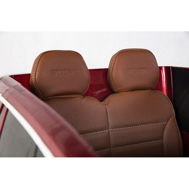 Volvo XC 90 s 2,4G DO, kľúče,Eva kolesá, otváracie dvere,čalunená sedačka,USB,FM,lakované strieborné
