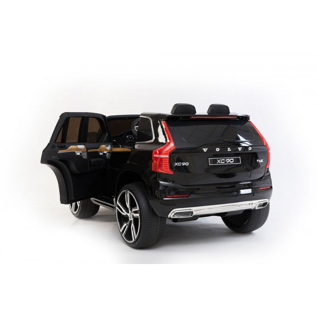 Volvo XC 90 s 2,4G DO, kľúče,Eva kolesá, otváracie dvere,čalunená sedačka,USB,FM,lakované strieborné