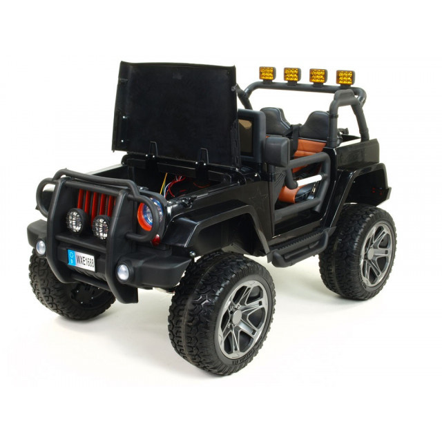 Džíp wrangler 4x4, náhon 4 Eva kolies, batérie 2x 12V/10Ah, 2,4G DO, USB,SD,Mp3,FM, otváracie dvere, čalunená sedačka, pérovanie