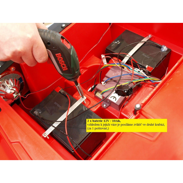 Džíp wrangler 4x4, náhon 4 Eva kolies, batérie 2x 12V/10Ah, 2,4G DO, USB,SD,Mp3,FM, otváracie dvere, čalunená sedačka, pérovanie