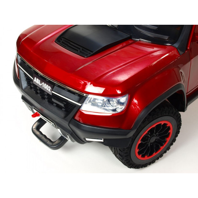 Džíp Chevy s 2.4G DO, EVA kolesami, otváracími dverami, FM, USB, SD, rádiom