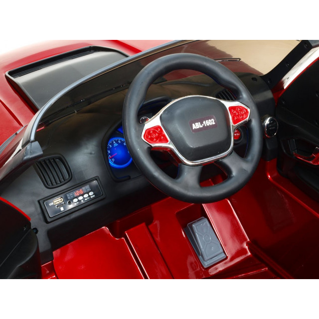 Džíp Chevy s 2.4G DO, EVA kolesami, otváracími dverami, FM, USB, SD, rádiom