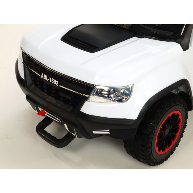 Džíp Chevy s 2.4G DO, EVA kolesami, otváracími dverami, FM, USB, SD, rádiom