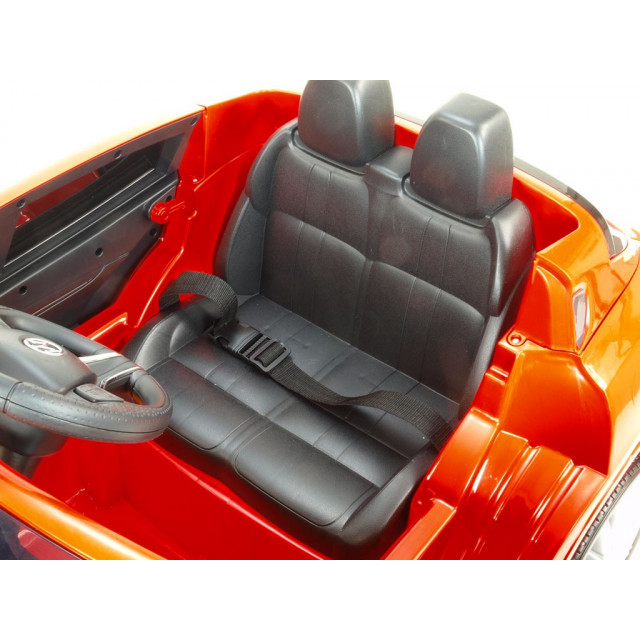 SUV Maseratspeed 4x4, 2,4 G DO,USB,TF,MP3, Led efekty, otváracie dvere,, pérovanie
