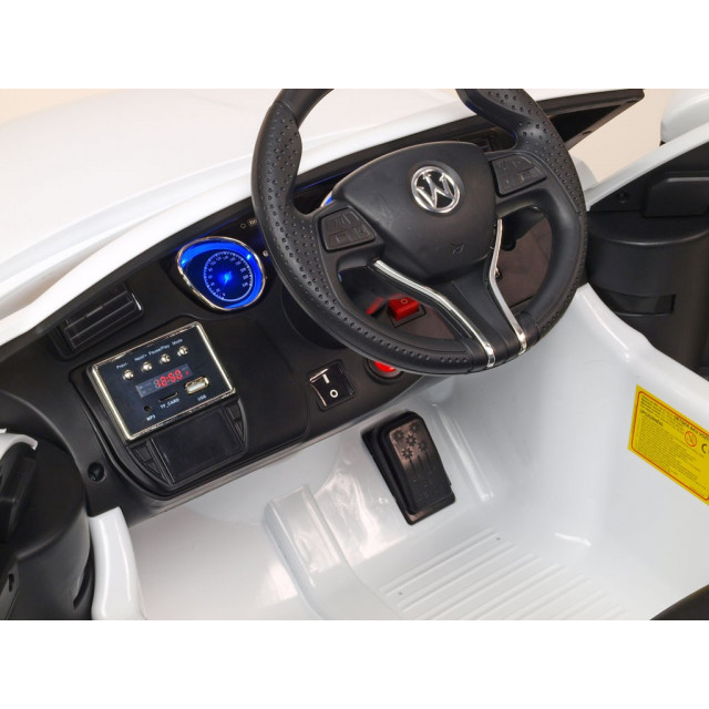 SUV Maseratspeed 4x4, 2,4 G DO,USB,TF,MP3, Led efekty, otváracie dvere,, pérovanie