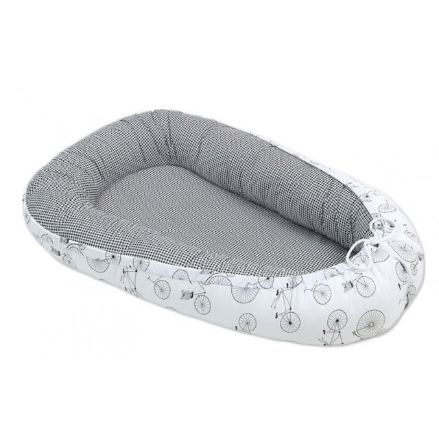 Obojstranný kokon pre bábätko. Mini hviezdičky sivé / mini hviezdičky biele