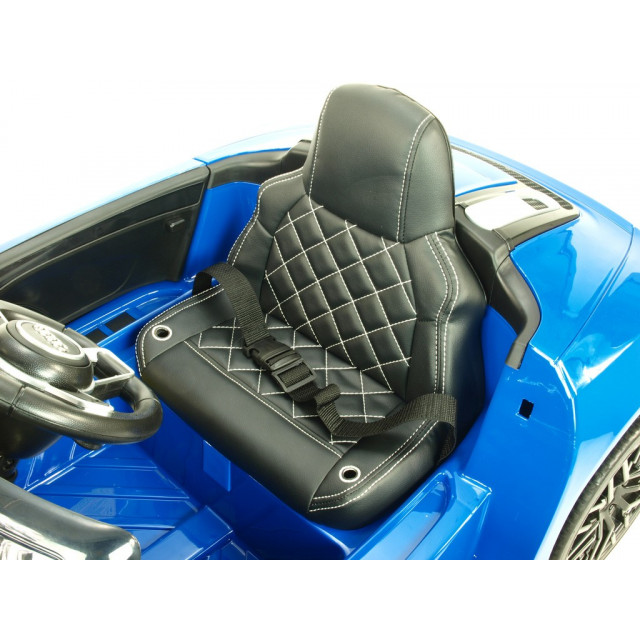 Audi R8 Spyder s 2.4G DO, EVA kolesami, otváracími dverami, LED osvetlením, FM, čalunenou sedačkou, lakované modré