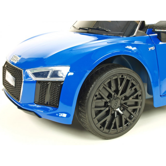 Audi R8 Spyder s 2.4G DO, EVA kolesami, otváracími dverami, LED osvetlením, FM, čalunenou sedačkou, lakované modré