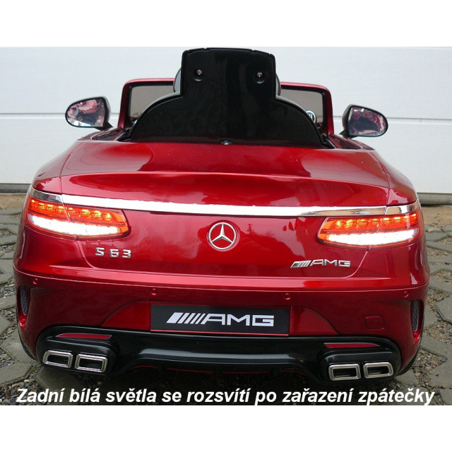 Mercedes - Benz S63 AMG, s 2.4G DO, pérovaním obidvoch náprav, EVA kolesami,12V, jahodovo červený
