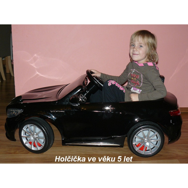 Mercedes - Benz S63 AMG, s 2.4G DO, pérovaním obidvoch náprav, EVA kolesami,12V, jahodovo červený