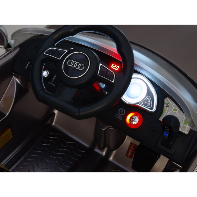 Audi RS5 s 2,4G DO, SD kartou, zvuk a LED efektami, čaluneným sedadlom, strieborná metalíza