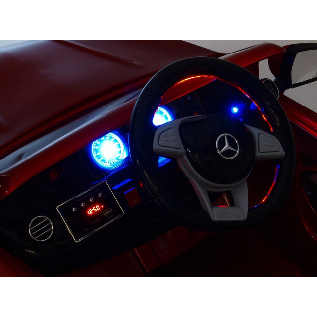 Mercedes - Benz S63 AMG, s 2.4G DO, pérovaním obidvoch náprav, EVA kolesami,12V, jahodovo červený
