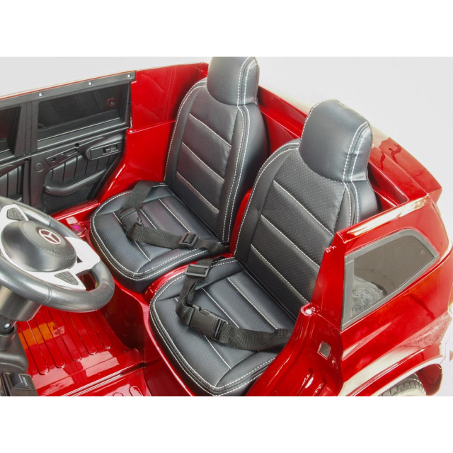 Dvojmiestný Mercedes GLS63 4x4,EVA kolesá,2,4G DO,LED osvetlenie,pérovanie,voltmeter,FM,USB,TF,čalunené sedačky,lakovaný biely