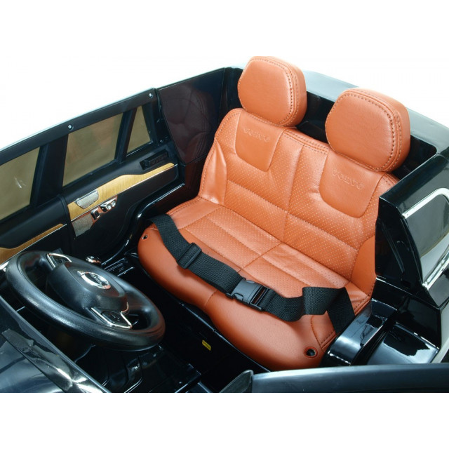 Volvo XC 90 s 2,4G DO, kľúče,Eva kolesá, otváracie dvere,čalunená sedačka,USB,FM,lakované strieborné