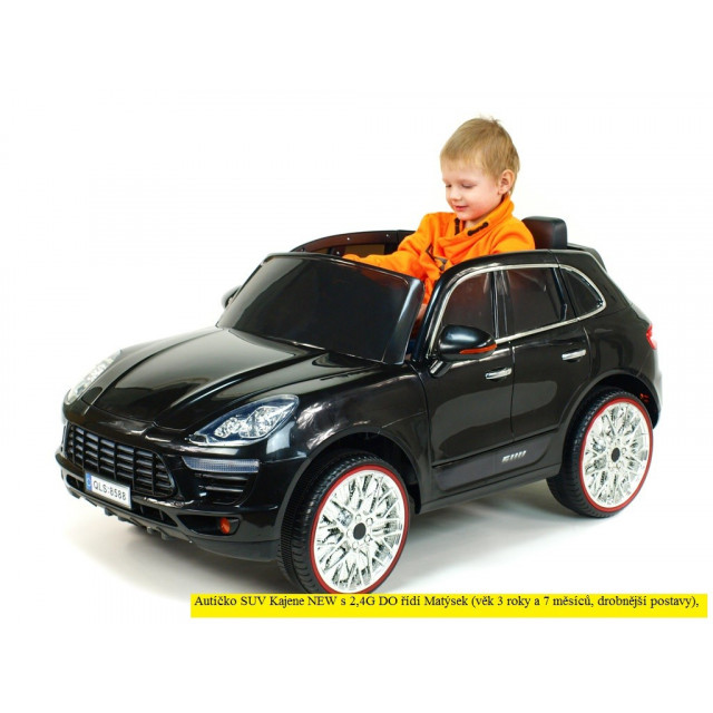 BMW X6 s 2,4G bluetooth DO, EVA kolesami, otváracími dverami,12V, čalunenou vyšívanou sedačkou, lakované čiernou farbou
