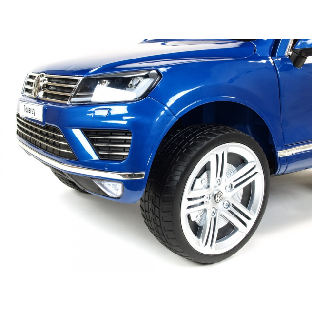 Volkswagen Touareg s 2.4G DO, EVA kolesami, otváracími dverami, LED, FM, USB, modrá metalíza