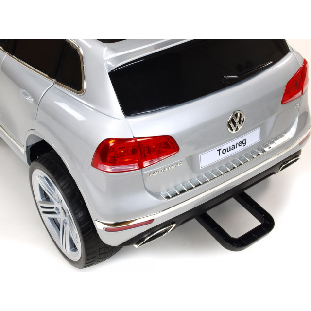 Volkswagen Touareg s 2.4G DO, EVA kolesami, otváracími dverami, LED, FM, USB, modrá metalíza