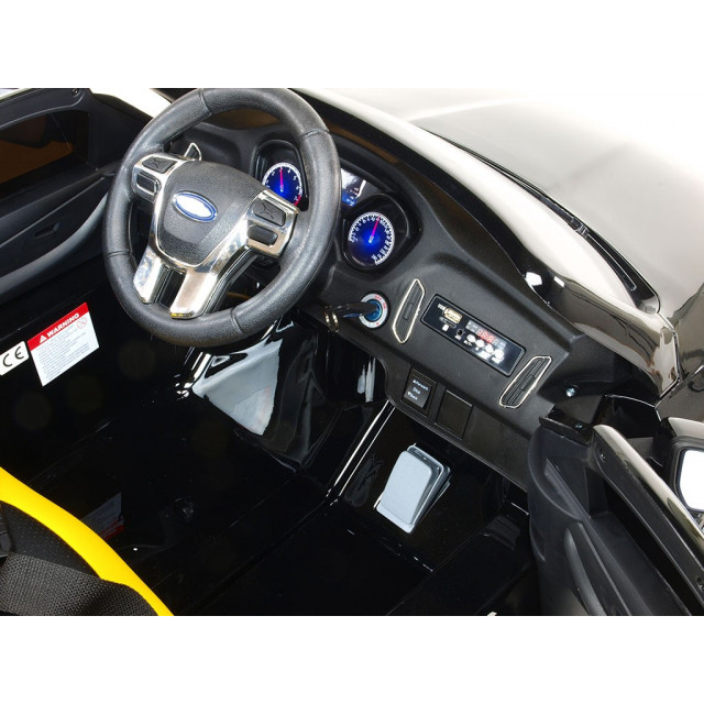 Maserati Alfieri s 2,4G DO,otv.dverami, nastaviteľným volantom, pérovaním, USB, SD, Mp3 playerom, LED osvetlením, ťažným madlom
