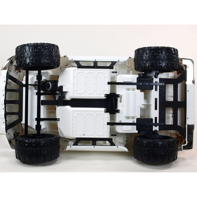 Najväčšie elektrické autíčko Toyota Thundra 24V s 2.4G DO,otváracími dverami,USB, TF,Mp3,LED svetlami, svietiaciou rampou,čierne