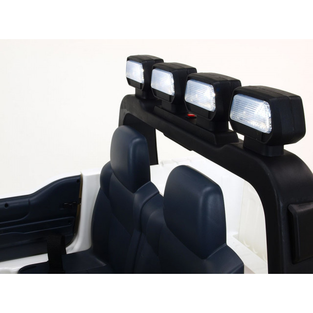 Najväčšie elektrické autíčko Toyota Thundra 24V s 2.4G DO,otváracími dverami,USB, TF,Mp3,LED svetlami, svietiaciou rampou,čierne