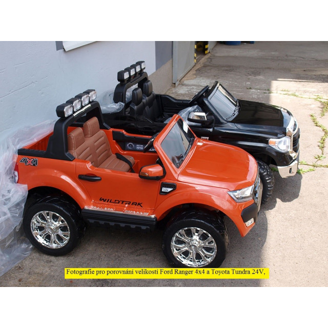 Najväčšie elektrické autíčko Toyota Thundra 24V s 2.4G DO,otváracími dverami,USB, TF,Mp3,LED svetlami, svietiaciou rampou,čierne