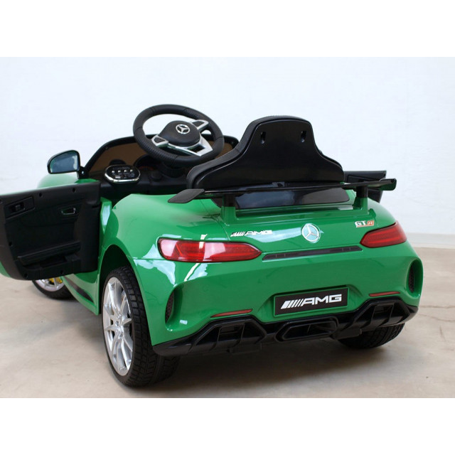 Mercedes - Benz S63 AMG, s 2.4G DO, pérovaním obidvoch náprav, EVA kolesami,12V, jahodovo červený