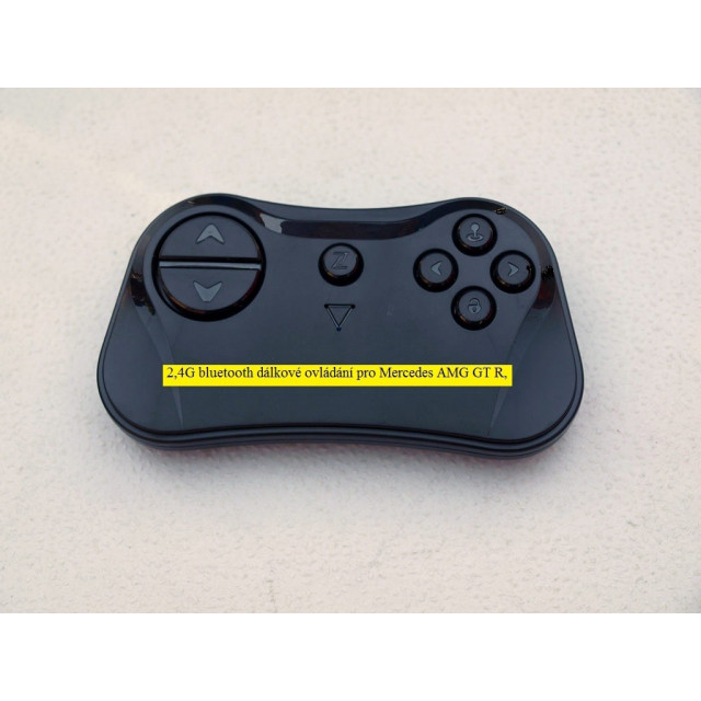 Mercedes - Benz S63 AMG, s 2.4G DO, pérovaním obidvoch náprav, EVA kolesami,12V, jahodovo červený