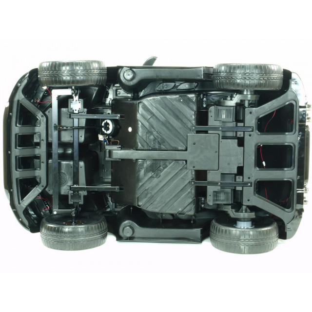 BMW X6 s 2,4G bluetooth DO, EVA kolesami, otváracími dverami,12V, čalunenou vyšívanou sedačkou, lakované čiernou farbou